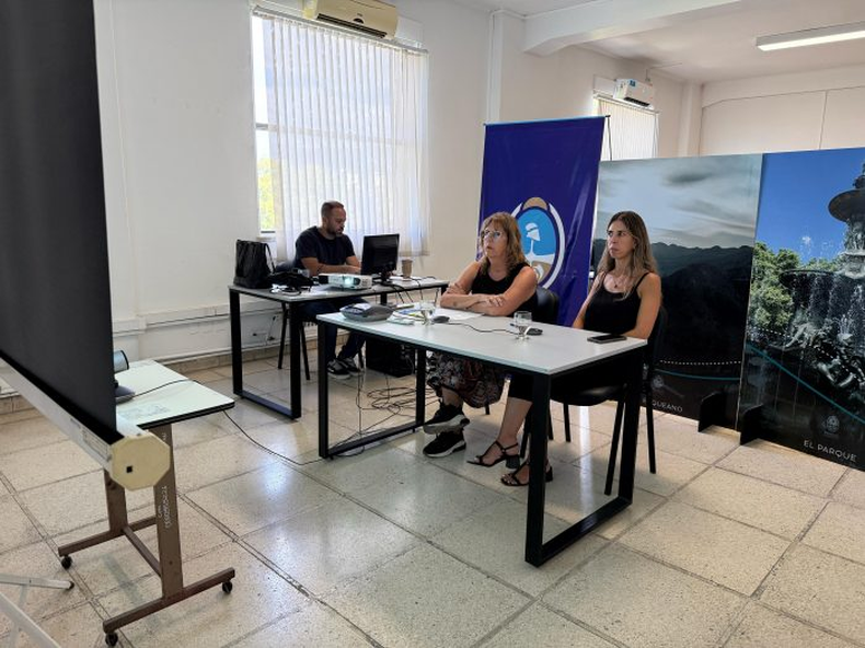 El Minsiterio de Energía y Ambiente realizó la audiencia pública para el proyecto de mejoramiento de la red de alta tensión en San Rafael y General Alvear.
