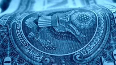 El dólar blue cerró estable, con la brecha por encima del 70%