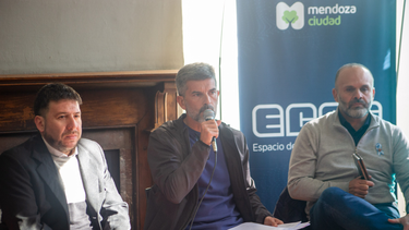 Ulpiano Suarez anunció un plan de apoyo a personas con discapacidad.