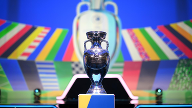 Cuatro grandes pelean por la exigente Eurocopa.