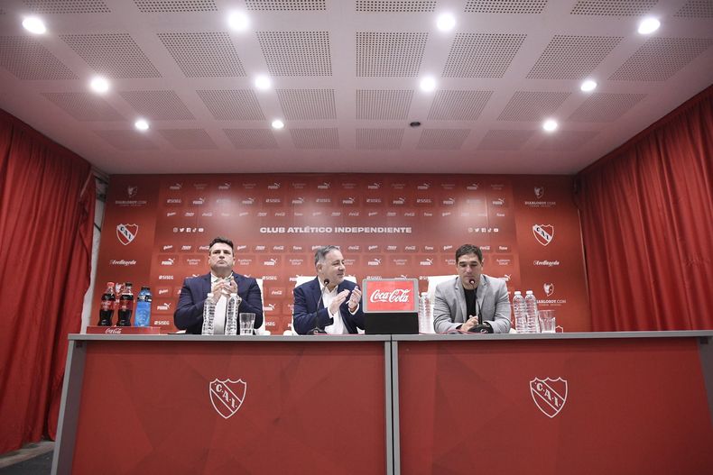 Leandro Stillitano fue presentado como nuevo DT de Independiente de Avellaneda