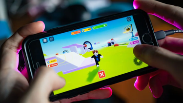 La DGE no solo bloqueó Roblox en las escuelas, sino otras plataformas digitales inapropiadas. La DGE no solo bloqueó Roblox en las escuelas, sino otras plataformas digitales inapropiadas.