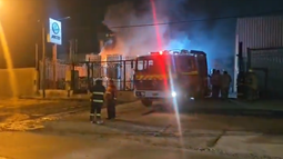 Grave incendio en una empresa de agroquímicos en Guaymallén