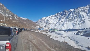 El Paso Internacional Los Libertadores, enfrenta un importante colapso vehicular El Paso Internacional Los Libertadores, enfrenta un importante colapso vehicular