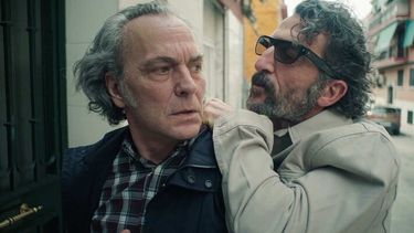 Es la serie española del momento y está en Netflix.