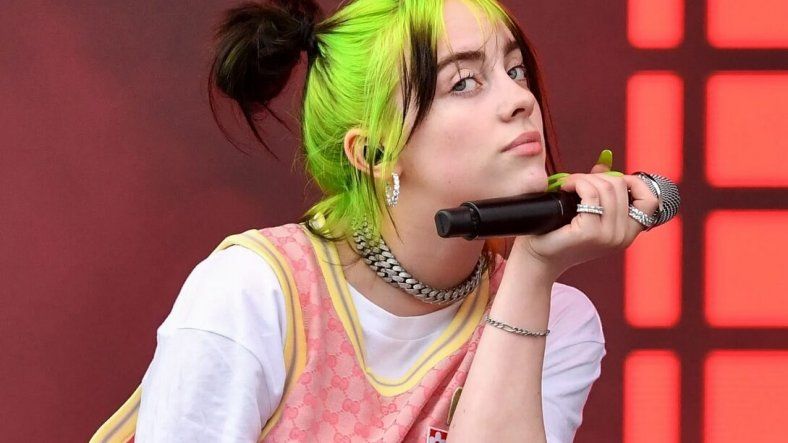 Billie Eilish sorprende al convertir a todos sus seguidores en mejores amigos&nbsp;