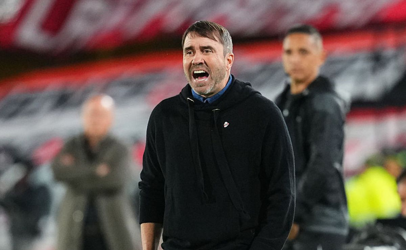 Eduardo Coudet lamentó las oportunidades desperdiciadas por River en el empate 2-2 frente a Vélez.