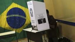 Los brasileños votan en histórica elección que enfrenta a Lula con Bolsonaro