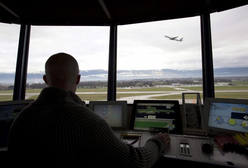 Controladores de vuelo