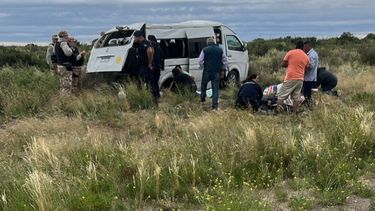Accidente en San Carlos: volcó un vehículo con fieles que se dirigían a Chilecito. Accidente en San Carlos: volcó un vehículo con fieles que se dirigían a Chilecito.