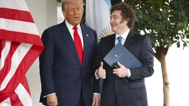 Javier Milei viaja a Estados Unidos a una cumbre con Donald Trump en medio del conflicto bélico. Javier Milei viaja a Estados Unidos a una cumbre con Donald Trump en medio del conflicto bélico.