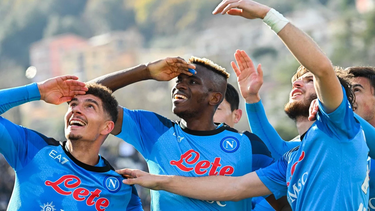 Napoli ve muy de cerca el Sucetto.