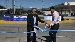 El gobernador Alfredo Cornejo y el intendente de Guaymallén, Marcos Calvente.