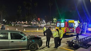 El siniestro ocurrió en una transitada esquina, en el ingreso a la Ciudad de Mendoza.&nbsp;