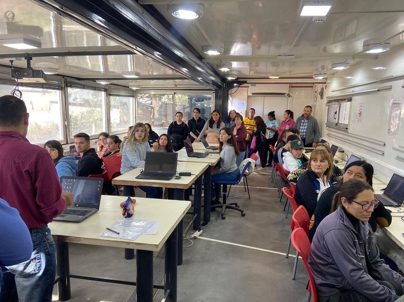 Secundario para adultos con salida laboral: dónde y cómo inscribirse.