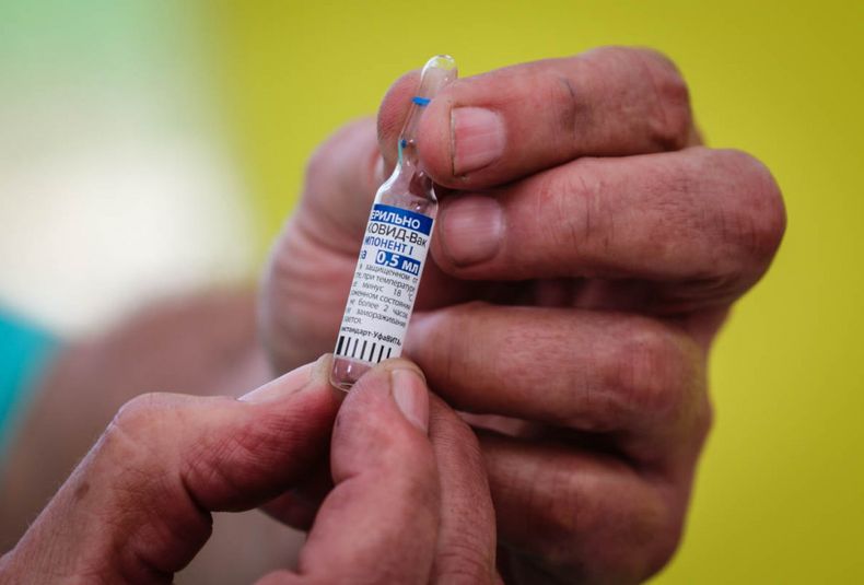Vacunación, covid 19 , covid 19 mendoza, vacunacion, adultos mayores, mayores de 70, coronavirus, campaña de vacunacion, abuelos, abuelo, vacuna