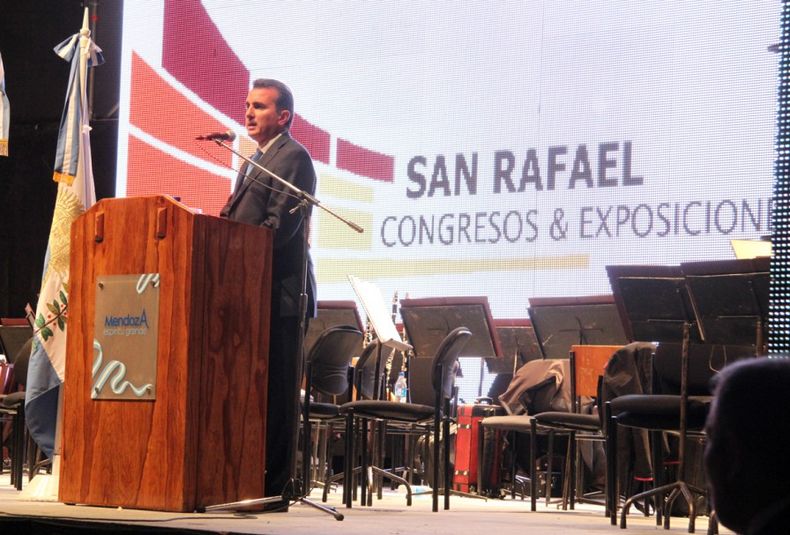 Inauguración centro e Congresos