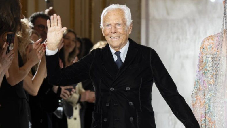 Murió Giorgio Armani, diseñador ícono de la moda italiana.