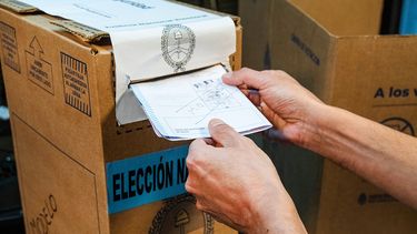 Este domingo 26 de octubre en Mendoza se votará con doble Boleta Única. Este domingo 26 de octubre en Mendoza se votará con doble Boleta Única.