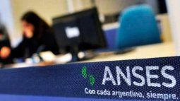 Cientos de personas con discapacidad están recibiendo notificaciones para acreditar su condición.