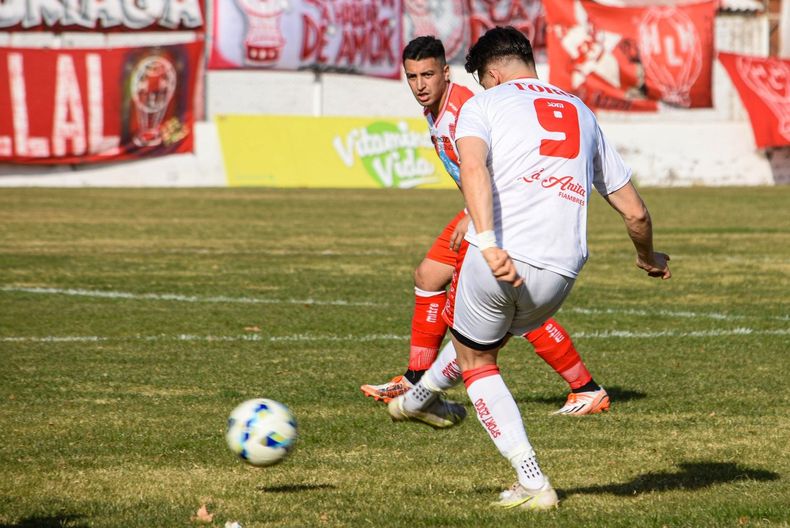 El Club Atlético Huracán Las Heras se encuentra en una mala racha (Foto: Prensa HLH).