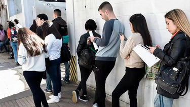 El desempleo en los jóvenes crece en forma exponencial El desempleo en los jóvenes crece en forma exponencial