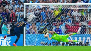 El arquero es una de las piezas fundamentales en el fútbol.