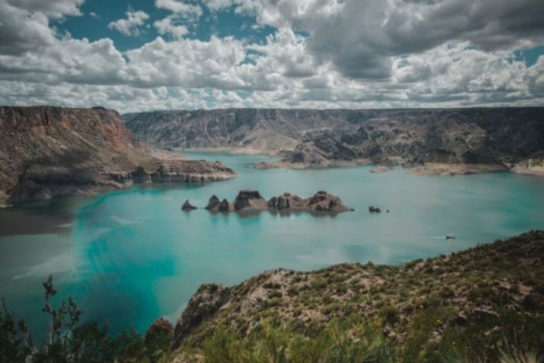 Mendoza entre viñedos y Vaca Muerta busca un nuevo equilibrio económico