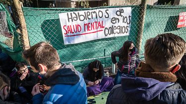 Tras el intento de suicidio de una estudiante en el DAD, los compañeros pidieron hablar de salud mental. Tras el intento de suicidio de una estudiante en el DAD, los compañeros pidieron hablar de salud mental.