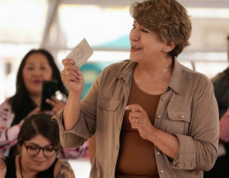 El partido de López Obrador en camino a ganar el control de bastión opositor.