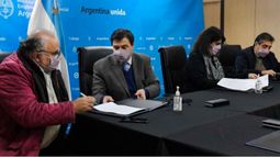 Un bono de fin de año y reapertura de paritarias: los temas que debe resolver el Gobierno para diciembre
