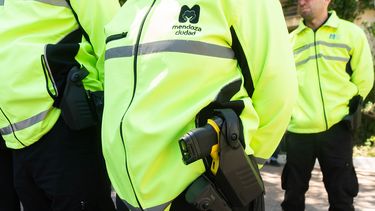 El Gobierno entregó a la Ciudad de Mendoza 15 nuevas pistolas Taser. El Gobierno entregó a la Ciudad de Mendoza 15 nuevas pistolas Taser.