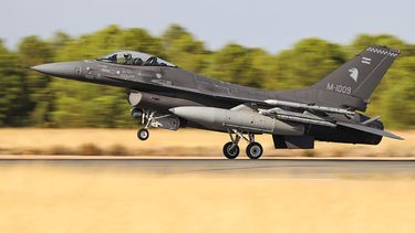 Estados Unidos no financia los F-16 y el gobierno de Milei debería pagar 40 mil millones este año.