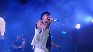 Luck Ra emocionó a Mendoza con su show El Baile del Año.