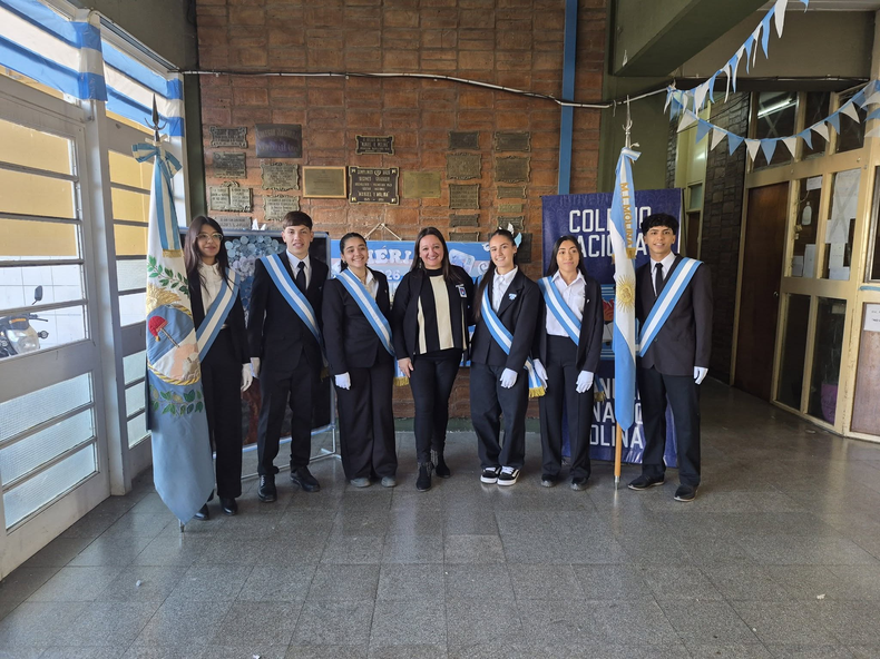 &nbsp;Colegio Nacional Manuel Ignacio Molina de San Rafael.
