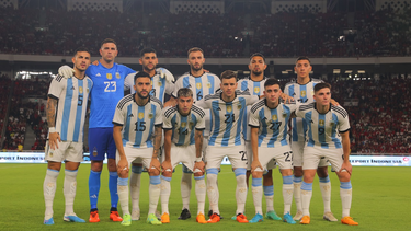 Germán Pezzella (6) comandó al equipo nacional.