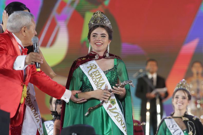 Ana Laura Verde, de La Paz, es la Reina Nacional de la Vendimia 2023