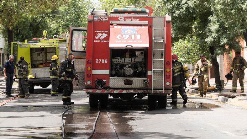 Incendio en Ciudad: se quemó un taller de artesanías