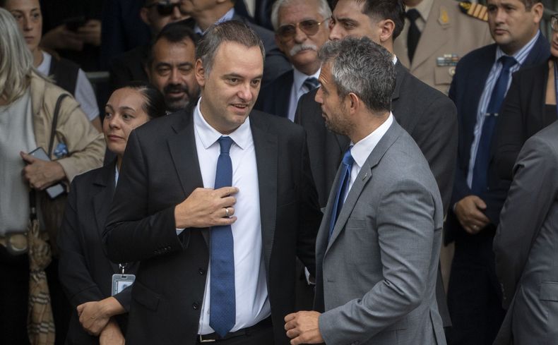Mart&iacute;n Menem negoci&oacute; y logr&oacute; desactivar la movida opositora en la C&aacute;mara de Diputados contra Manuel Adorni.