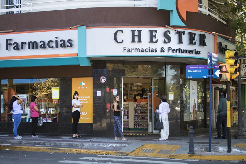 Vacunación antigripal: desde el 30 de marzo estarán disponibles las dosis en las farmacias.