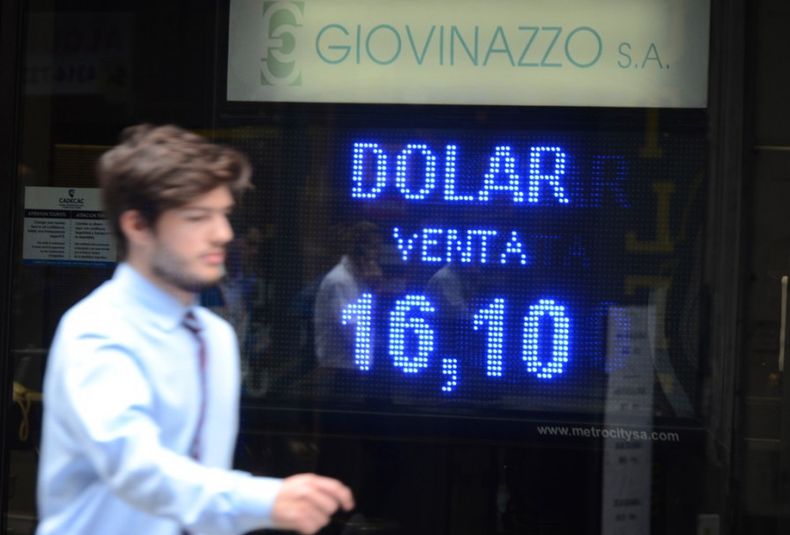 En marzo el dólar tocó su nivel más alto para luego ir cayendo.