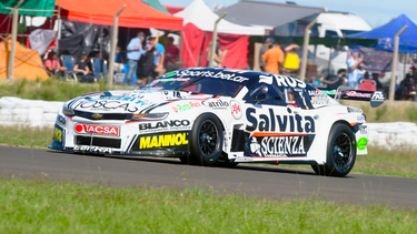 Santiago Mangoni dominó la final del Turismo Carretera y se llevó la victoria en Concepción del Uruguay con autoridad. Santiago Mangoni dominó la final del Turismo Carretera y se llevó la victoria en Concepción del Uruguay con autoridad.