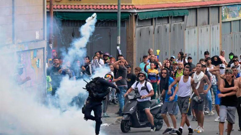 Venezuela: 4 muertos, 46 detenidos y decenas de heridos durante las protestas.