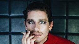 Victorio DAlessandro llega a Mendoza con su obra En mitad de tanto fuego