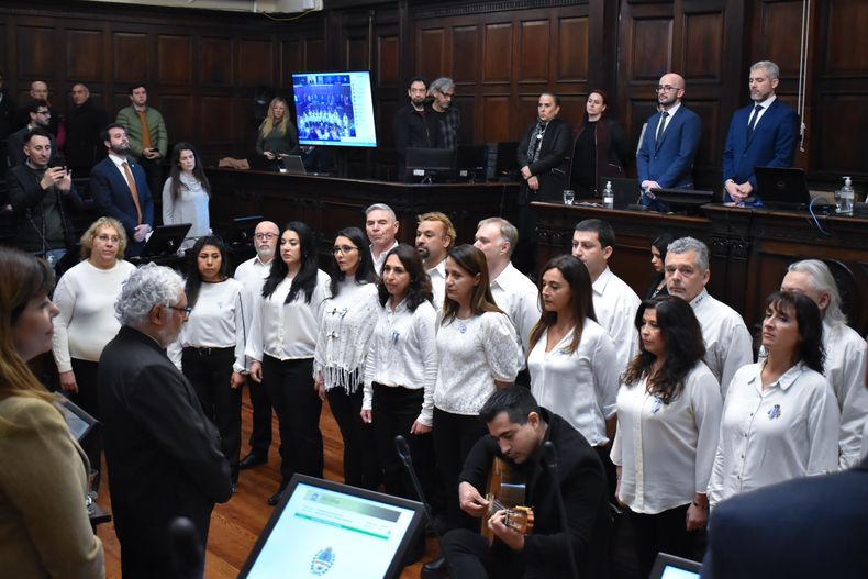 Coro Legislatura de Mendoza cierra su año musical en San Carlos