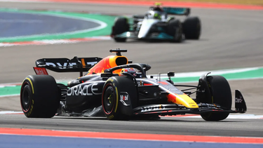 El campeón Verstappen se quedó con la victoria.