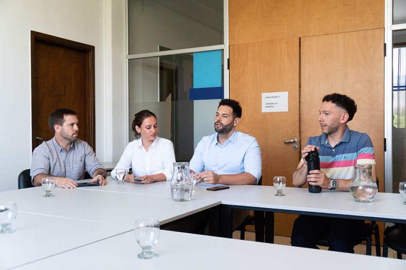 Sitio Andino mantuvo una entrevista con Nuria Ojeda, subsecretaria de Ambiente; Jerónimo Shantal, director de Minería; Lucas Erio, director de Hidrocarburos; y Leonardo Fernández, director de Gestión y Fiscalización Ambiental.