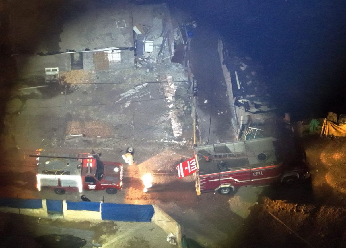 Videos: enfrentamientos, casas incendiadas, heridos y un barrio en tensión en San Rafael