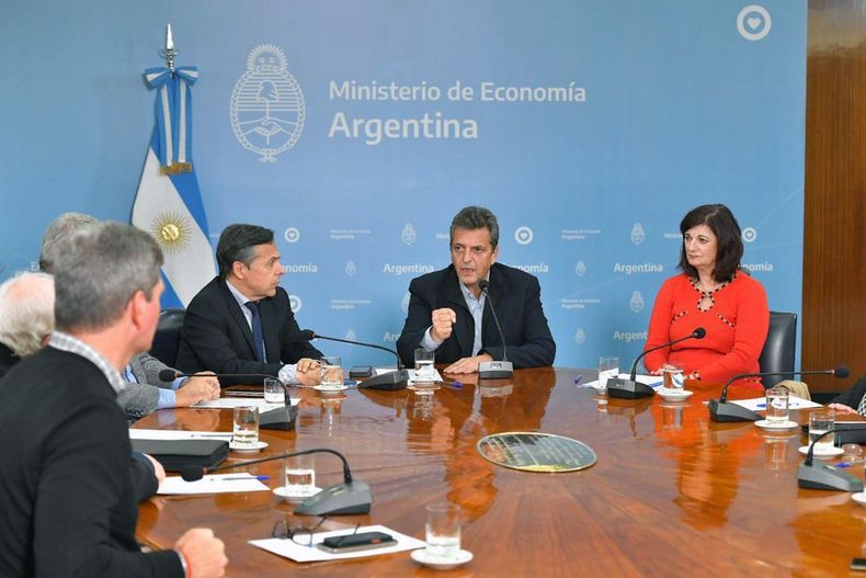Sergio Massa, paro transporte, reunión empresarios