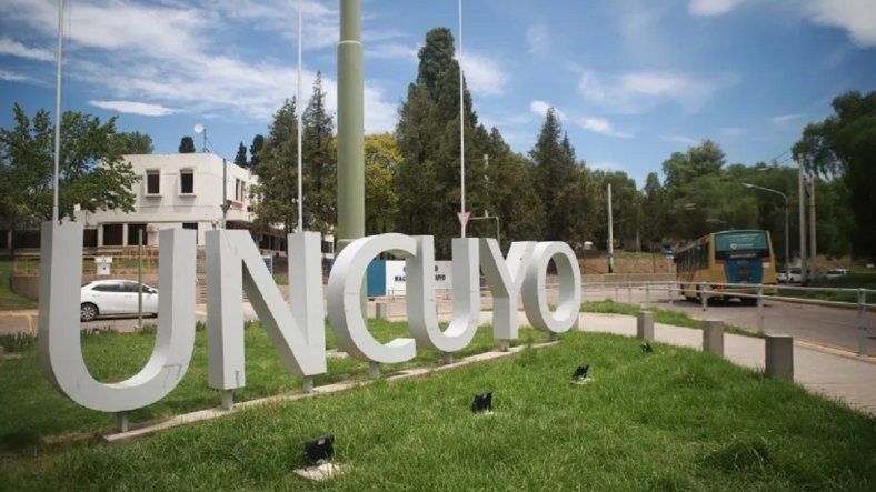 Los gremios nucleados en el Frente Sindical de Universidades Nacionales establecieron una nueva medida de fuerza. El impacto en la UNCuyo.